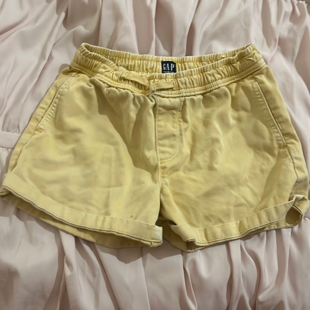 Girls yellow Gap shorts!